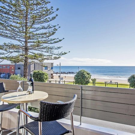 בורני Beachfront Voyager Motor Inn מראה חיצוני תמונה