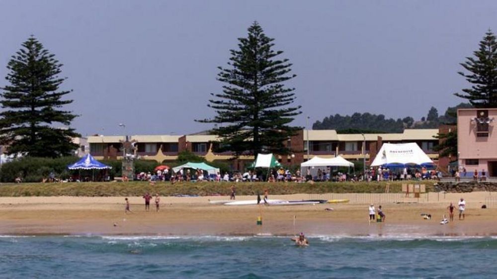 בורני Beachfront Voyager Motor Inn מראה חיצוני תמונה